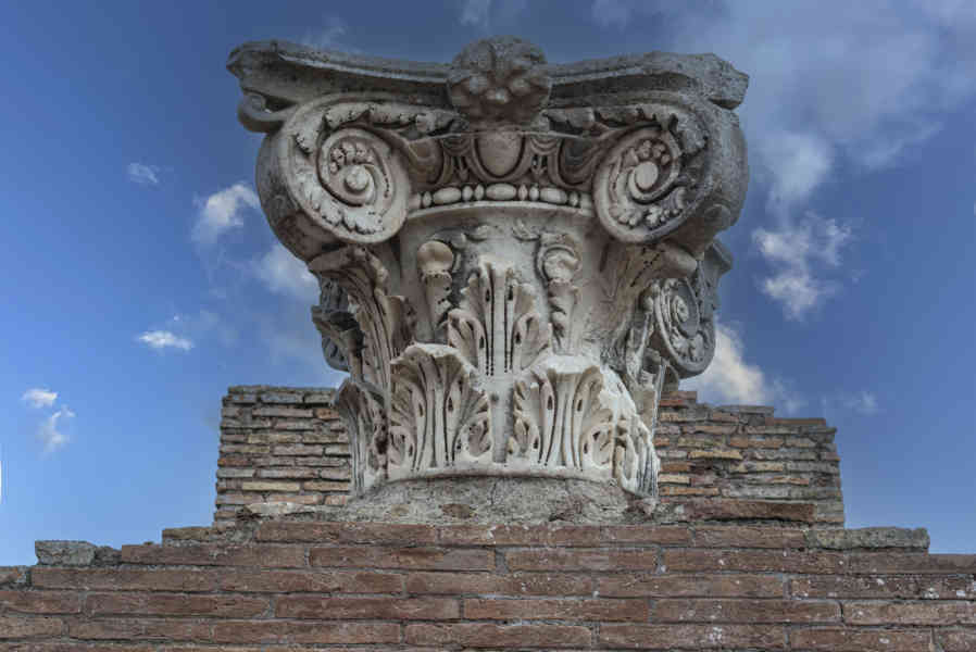 Italia - Ostia 67 - parque arqueológico de Ostia Antica.jpg